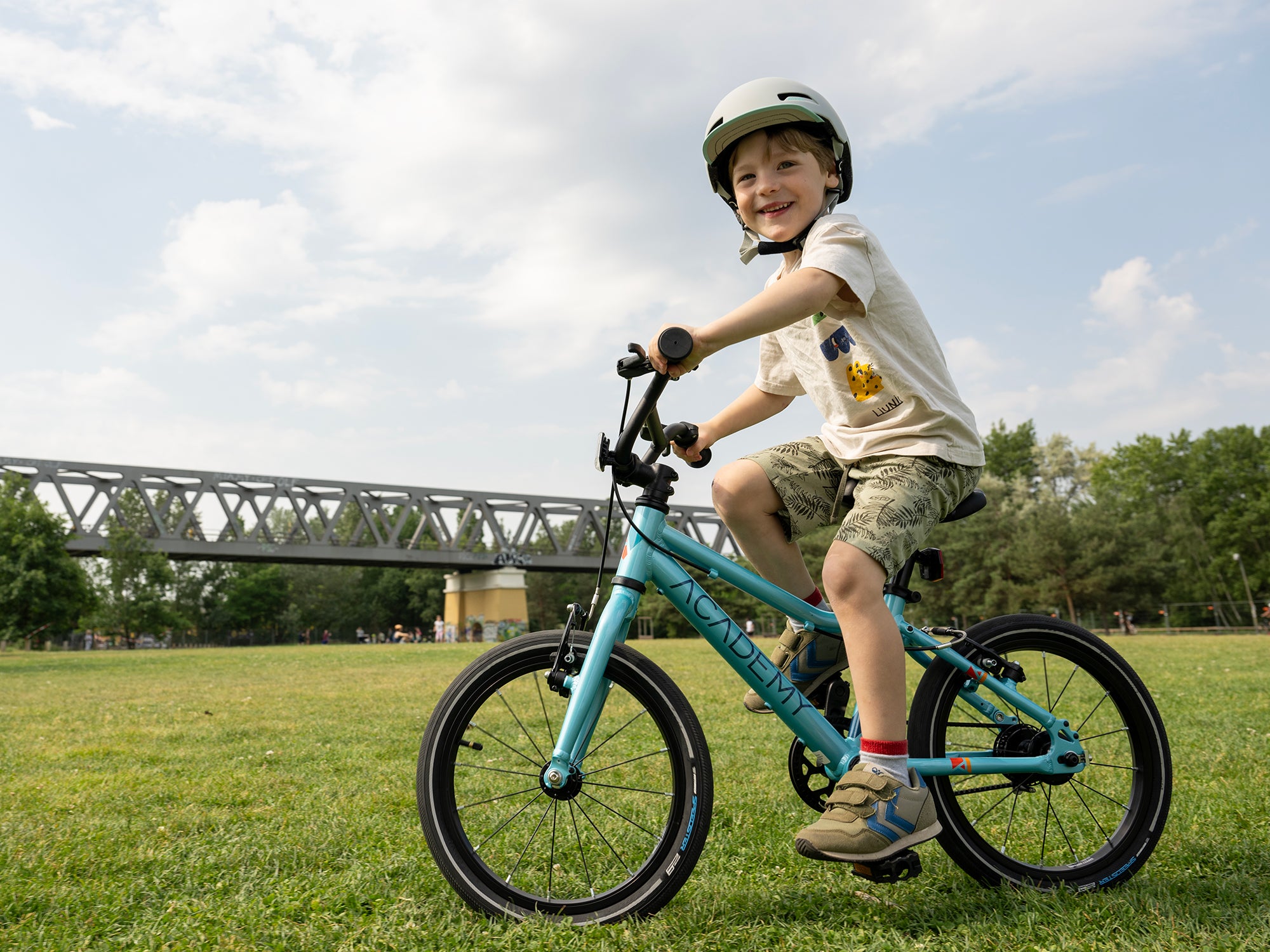 Academy Grade 3 Belt | Kinderfahrrad 16 Zoll